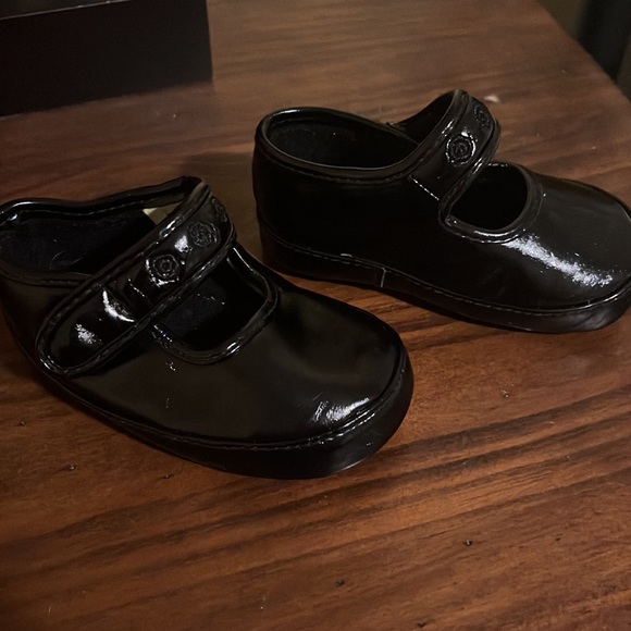 Weebok black patent Velcro, Maryjanes, size 3 - Picture 2 of 5